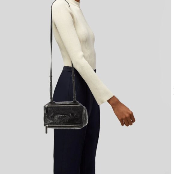 NWT Authentic Givenchy Leather Crossbody Bag - Picture 4 of 4